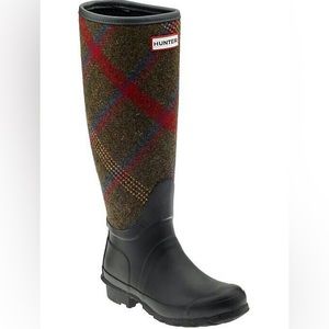 Hunter Mallalieus British Wool Tall Boots in Olive